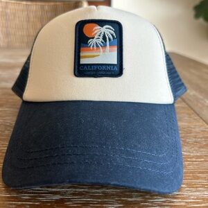 NWOT Rip Curl Women’s Trucker Hat!